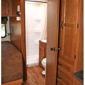 ACA Motorhome – 5 Berth – bathroom