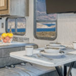 RB Class A 30-32ft Motorhome – 6 Berth Dinette