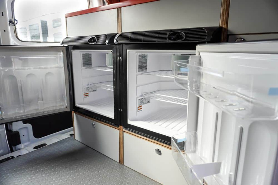 Travellers Autobarn Hi5 Campervan-5-Berth-Fridge