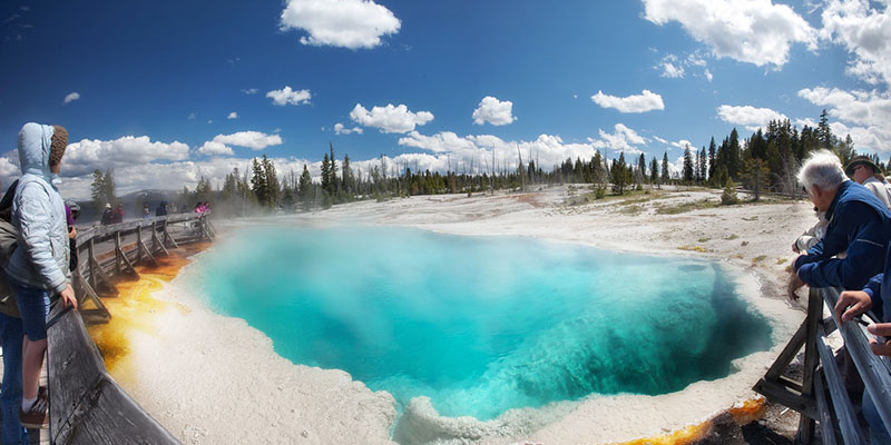 West-Thumb-Geysir-Basin