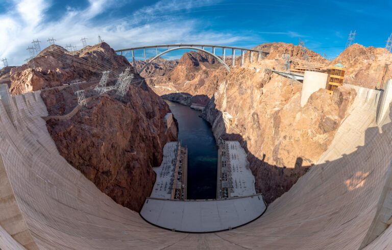 4 Exciting Activities to Do in Your Campervan Close to Las Vegas